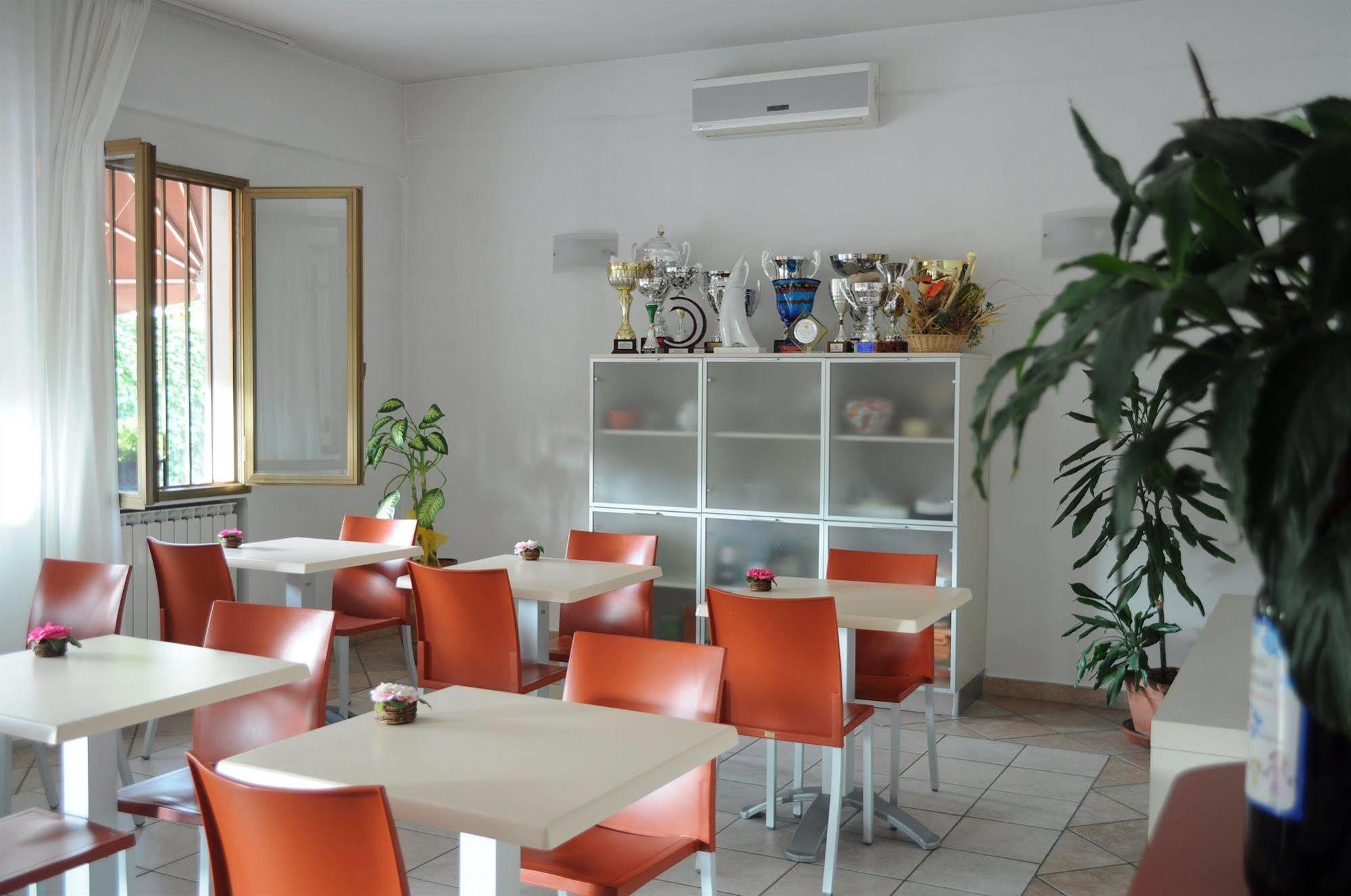 Marinetta Bed & Breakfast Синя Екстериор снимка